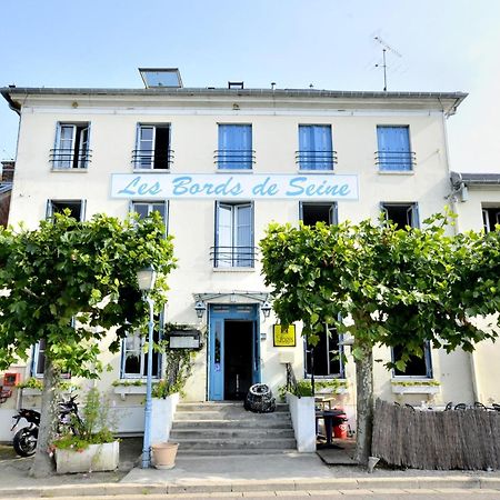 Logis Hotel & Restaurant - Les Bords De Seine La Roche-Guyon Exterior foto